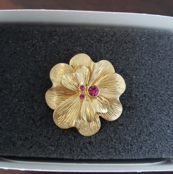 Ring - Picture 3 of 5